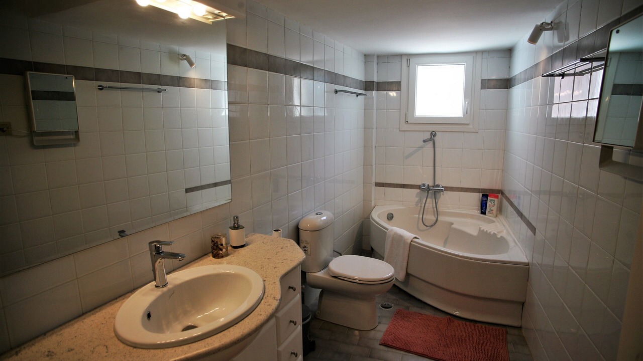 Photo of Bathroom in Ermoupoli