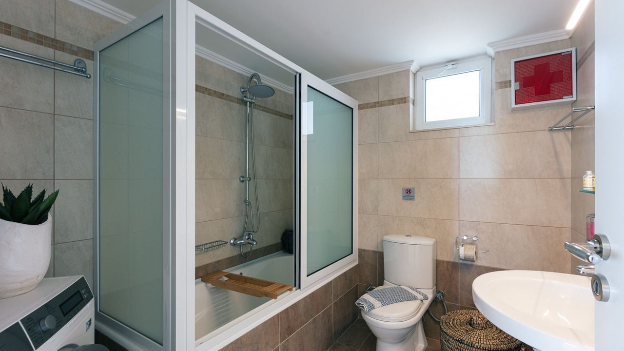 Photo of Bathroom in Sternes