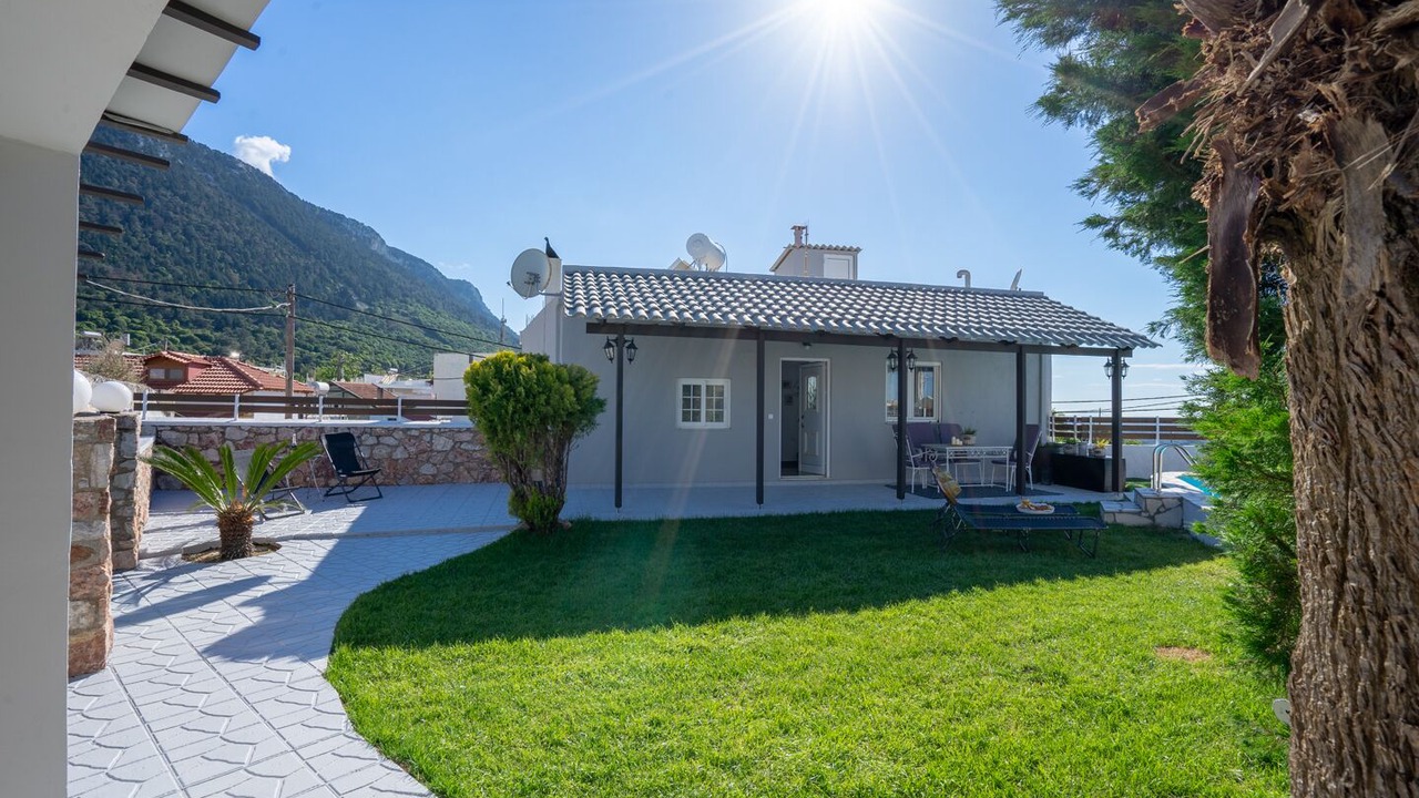 Photo of Outdoor in Salakos