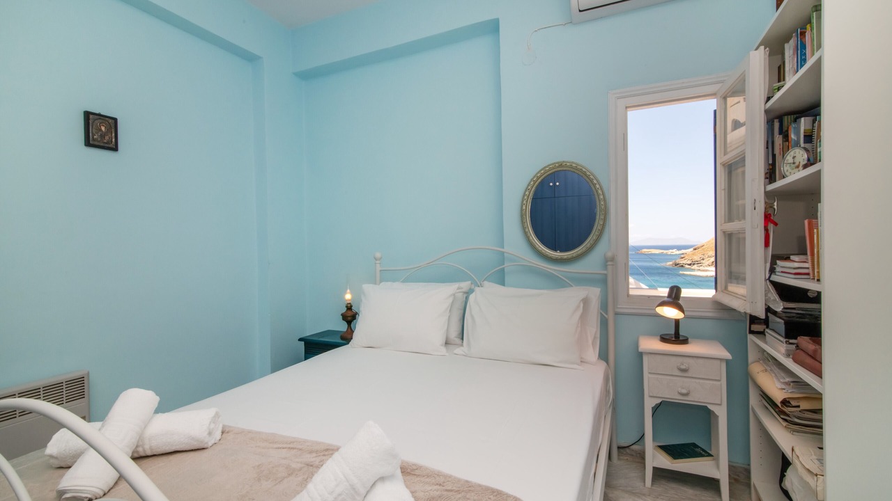 Photo of Bedroom in Exomvourgo