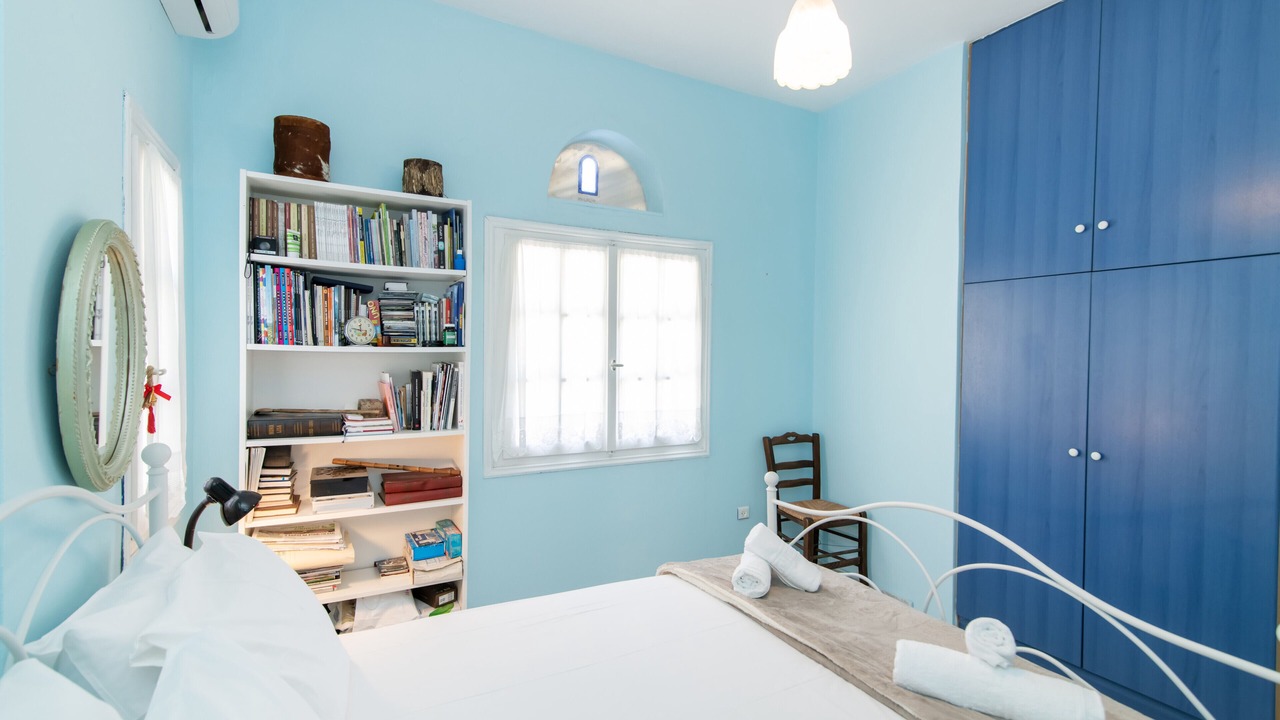Photo of Bedroom in Exomvourgo