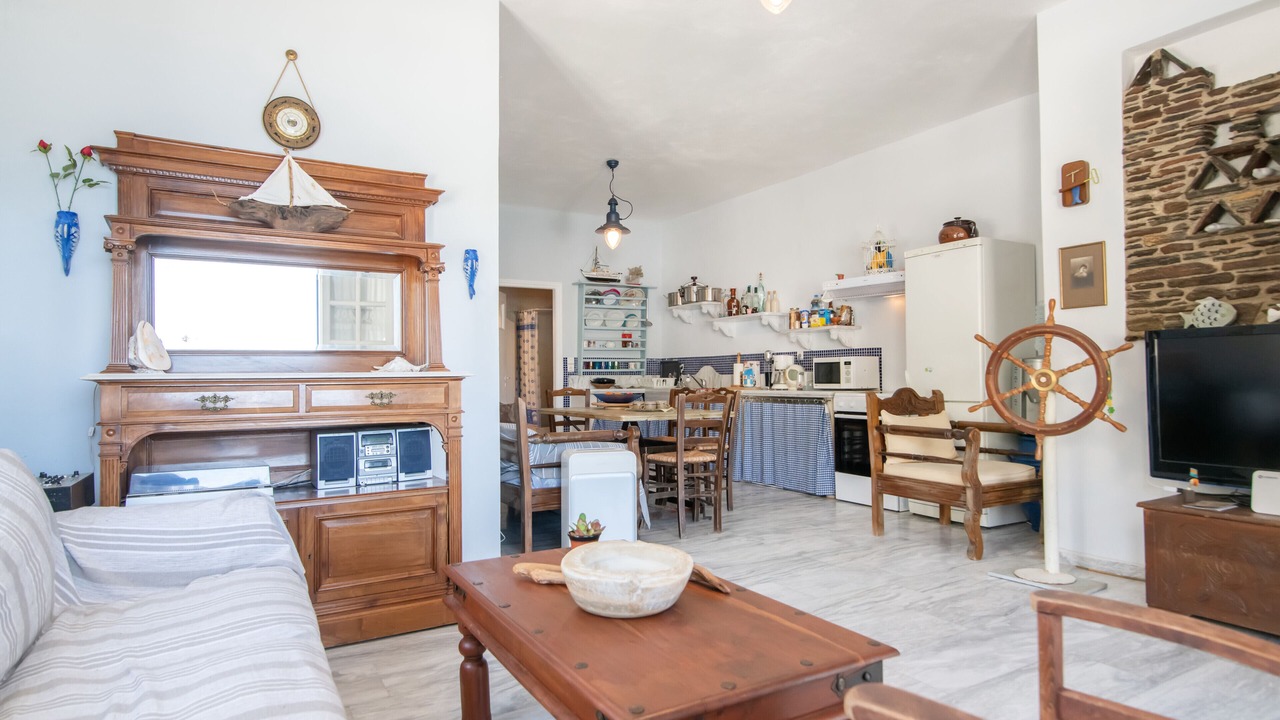 Photo of Livingroom in Exomvourgo