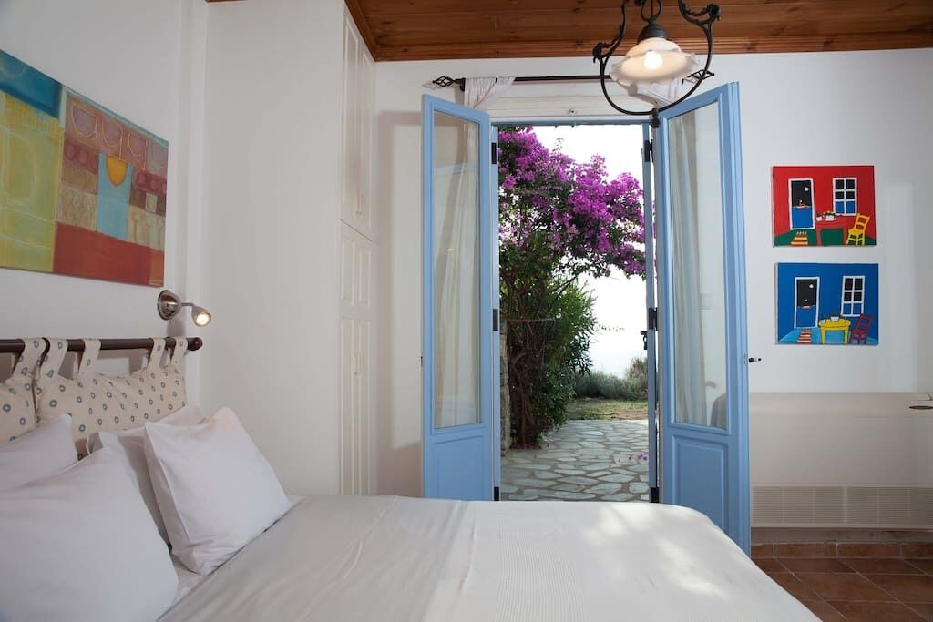 Photo of Bedroom in Faros Armenistis