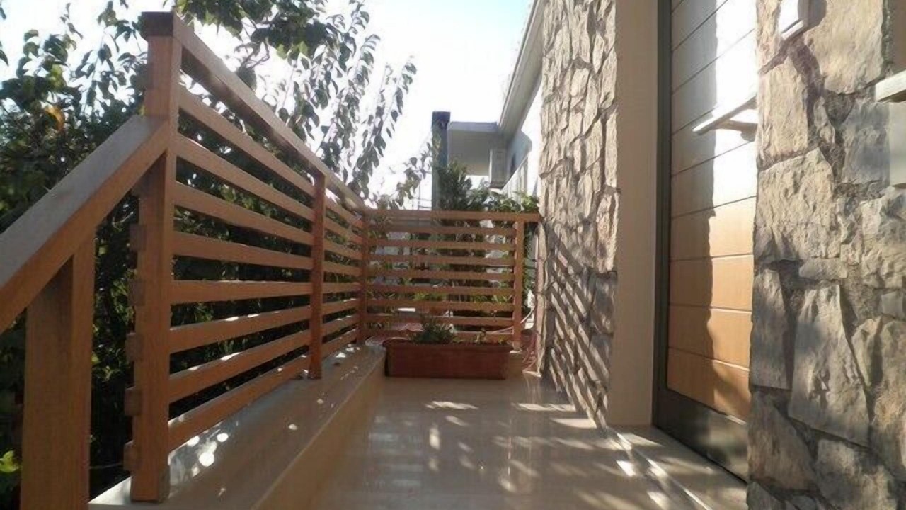Photo of Outdoor in Monopari