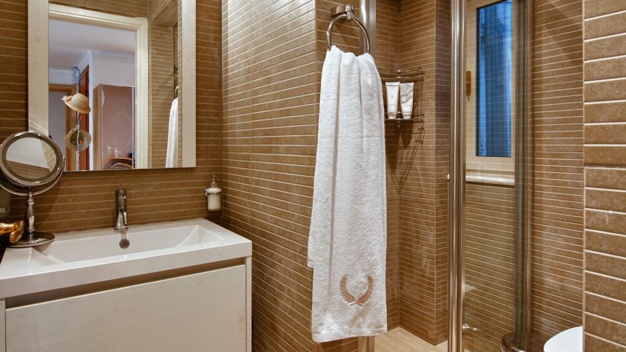 Photo of Bathroom in Thissio