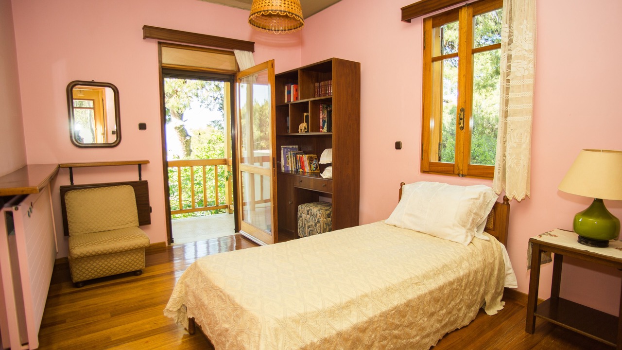 Photo of Bedroom in Markopoulo Mesogaias