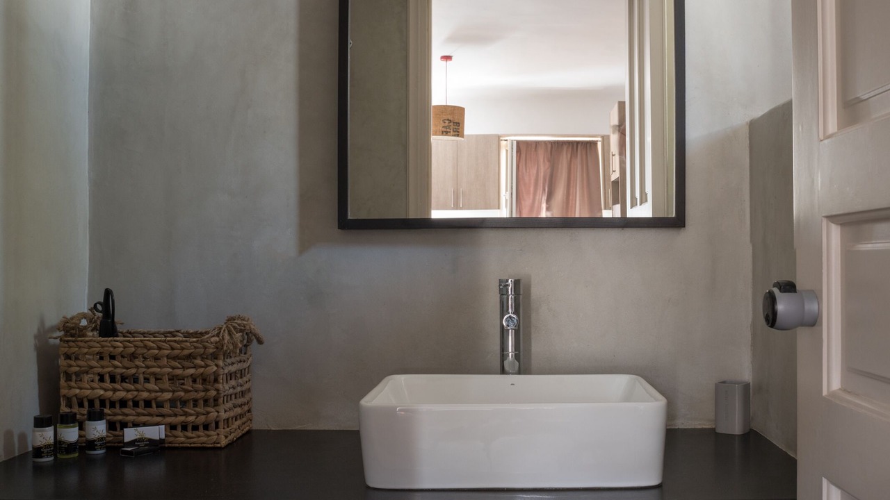 Photo of Bathroom in Ano Mera