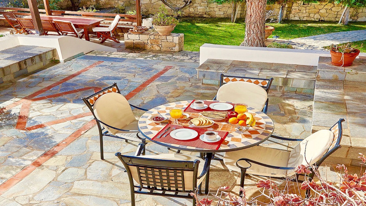 Photo of Outdoor in Karteros