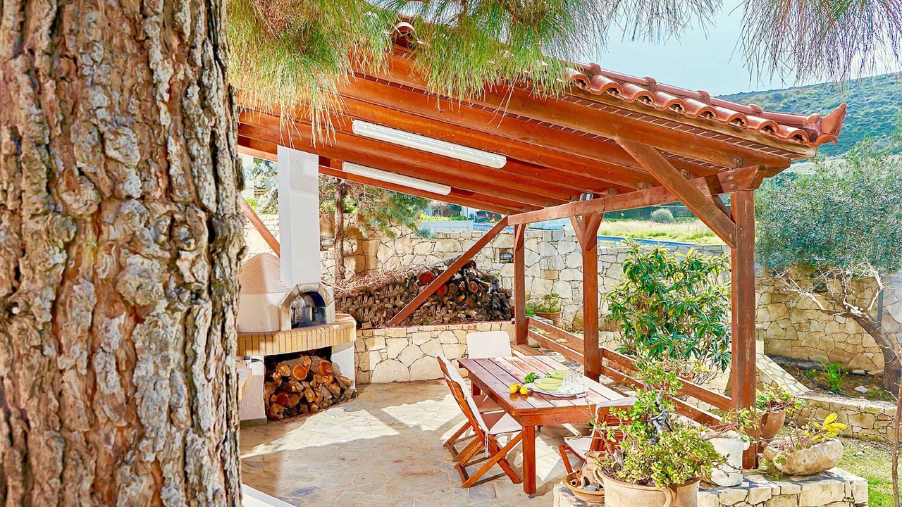 Photo of Outdoor in Karteros