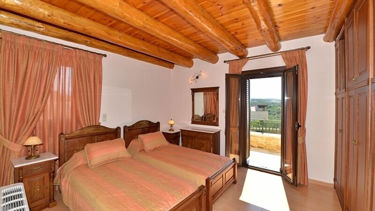 Photo of Bedroom in Pyrgos Psilonerou