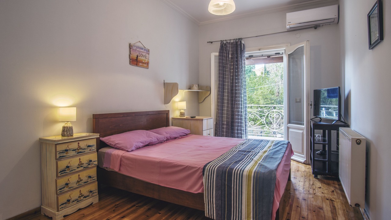 Photo of Bedroom in Potamos