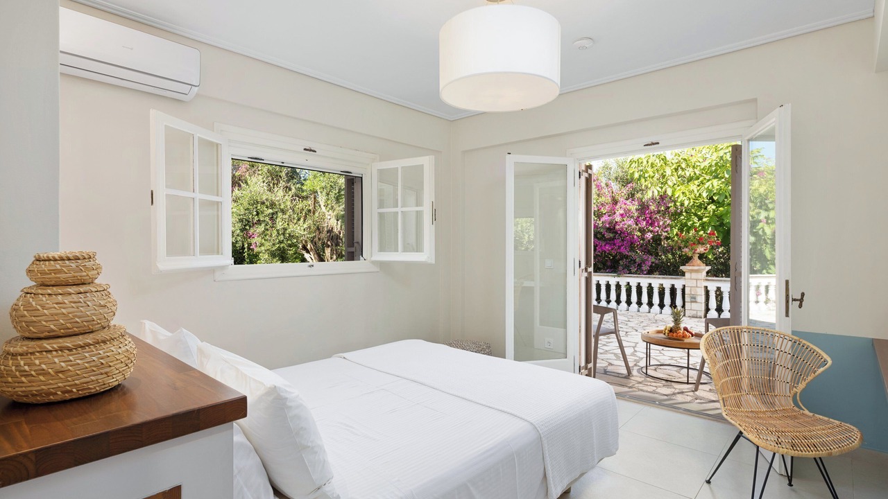 Photo of Bedroom in Benitses