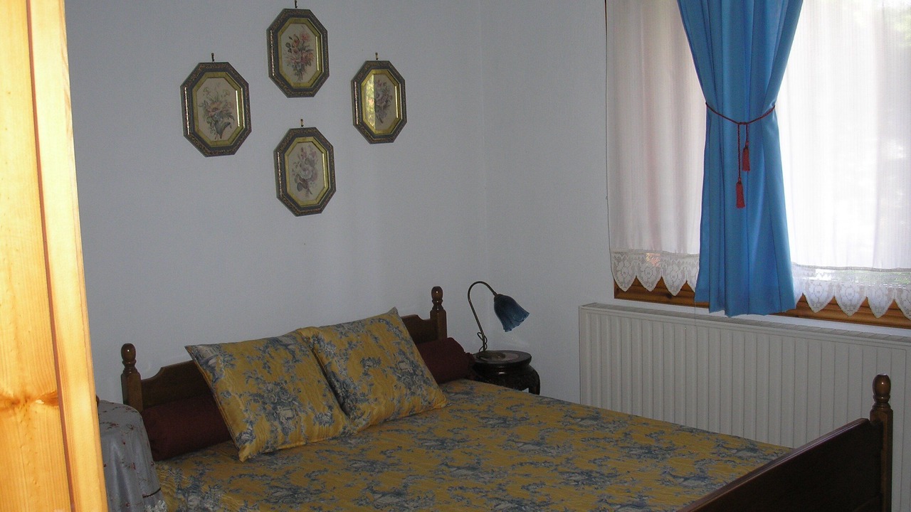 Photo of Bedroom in Almopia