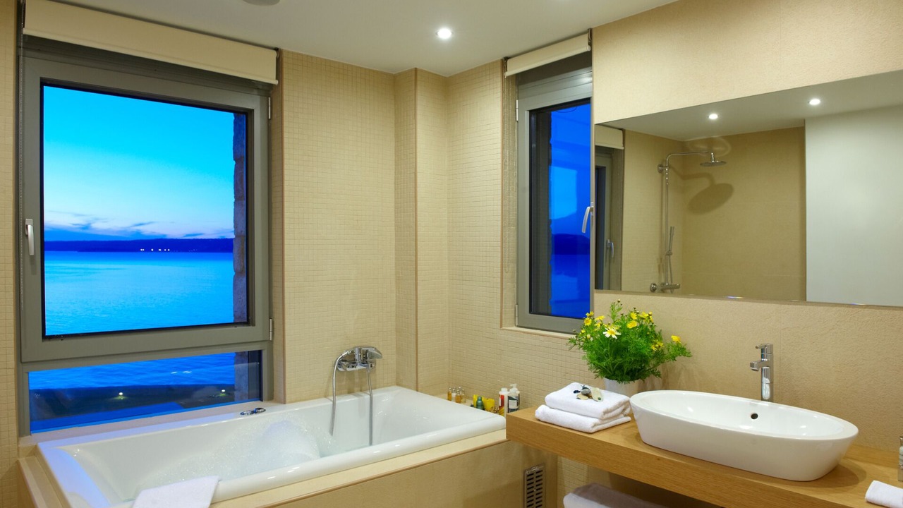 Photo of Bathroom in Katochori