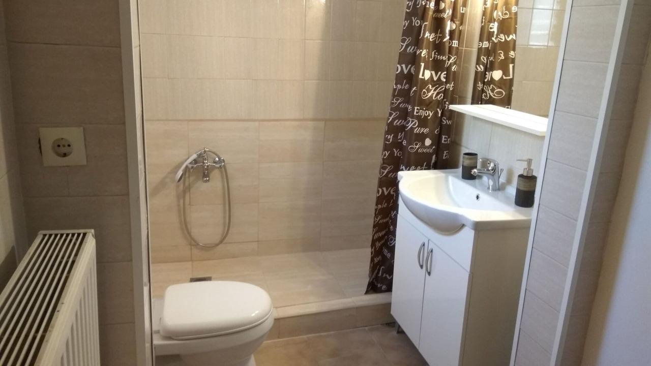 Photo of Bathroom in Markopoulo Mesogaias