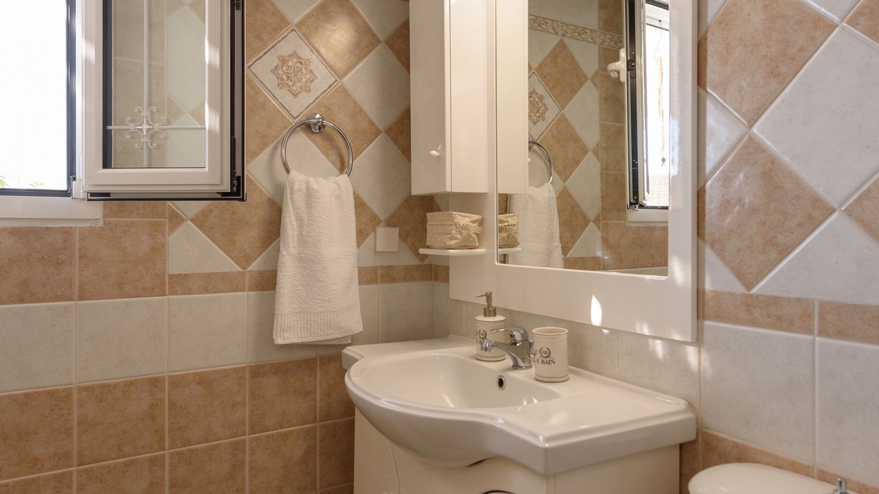 Photo of Bathroom in Neo Kalamaki