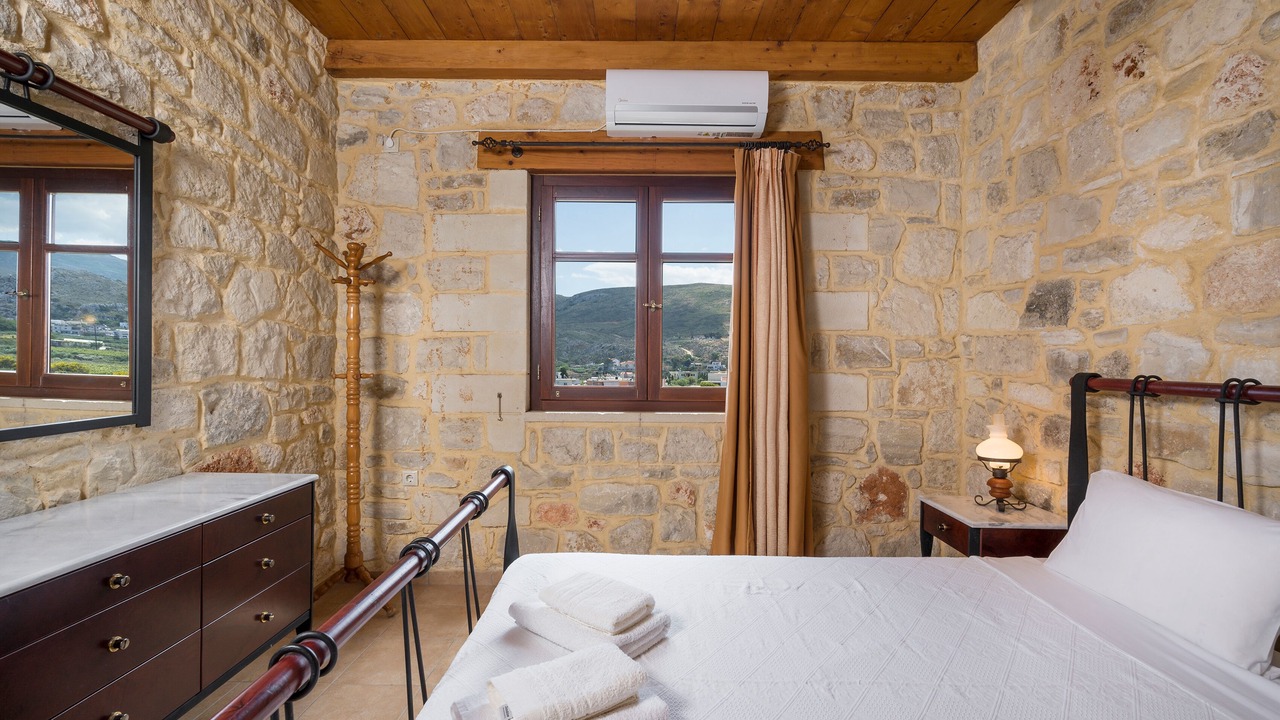 Photo of Bedroom in Platanos