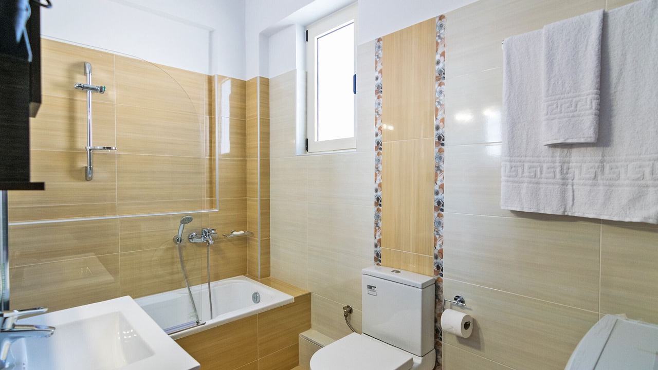 Photo of Bathroom in Adele