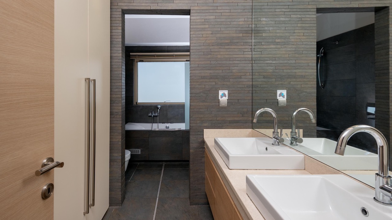 Photo of Bathroom in Ialyssos