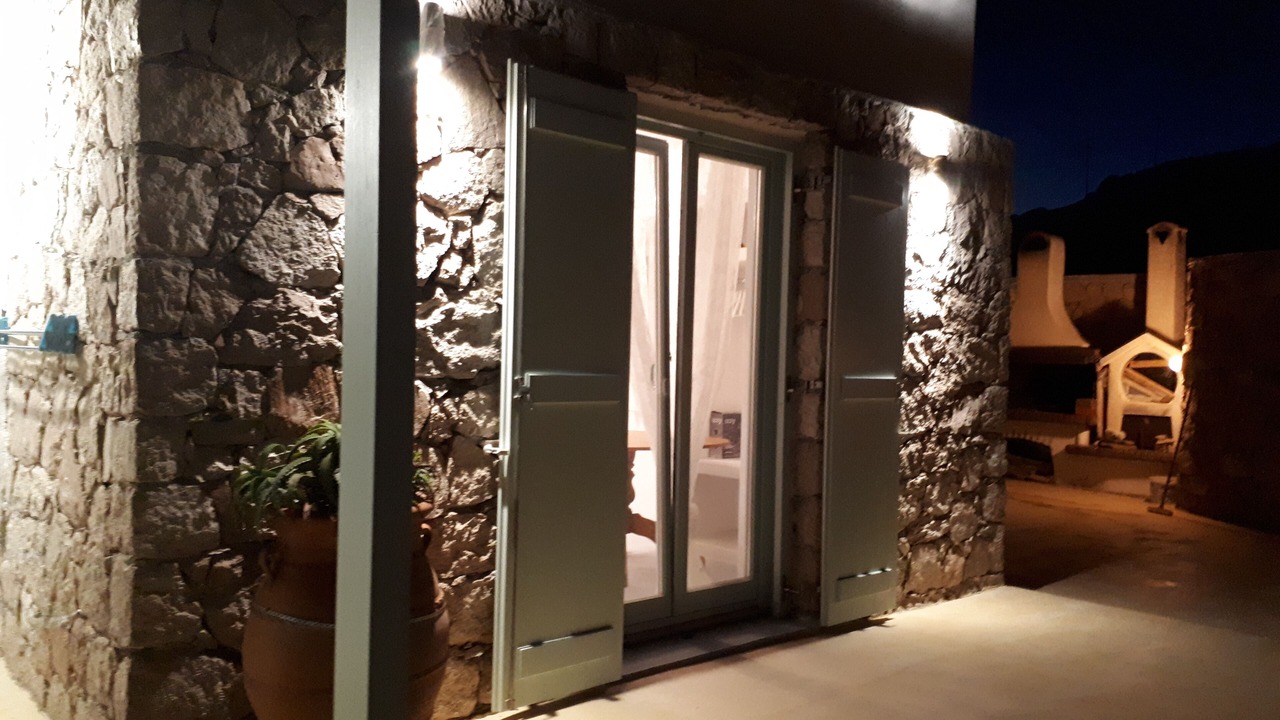 Photo of Outdoor in Mandrakia