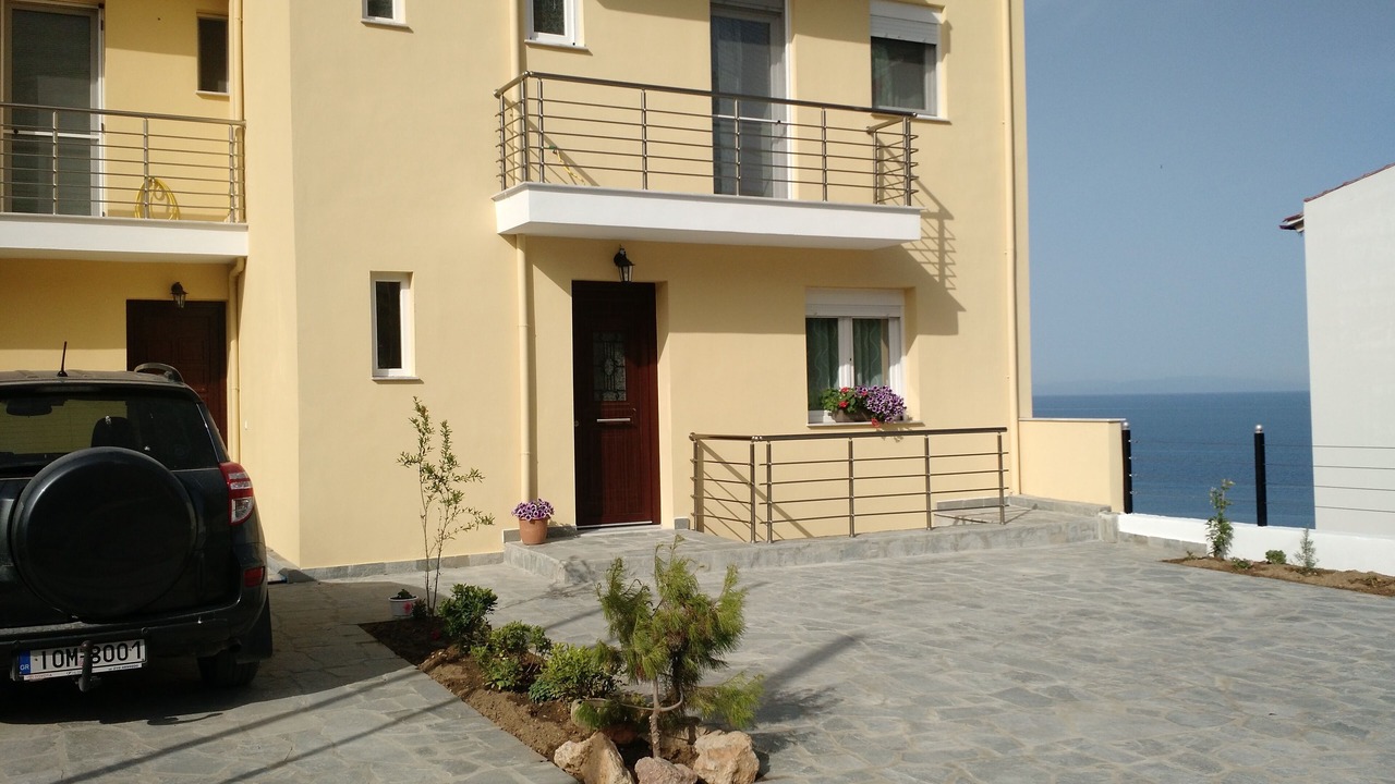 Photo of Others in Skala Marion