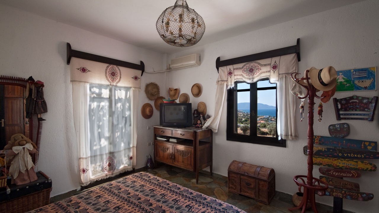 Photo of Bedroom in Karystos