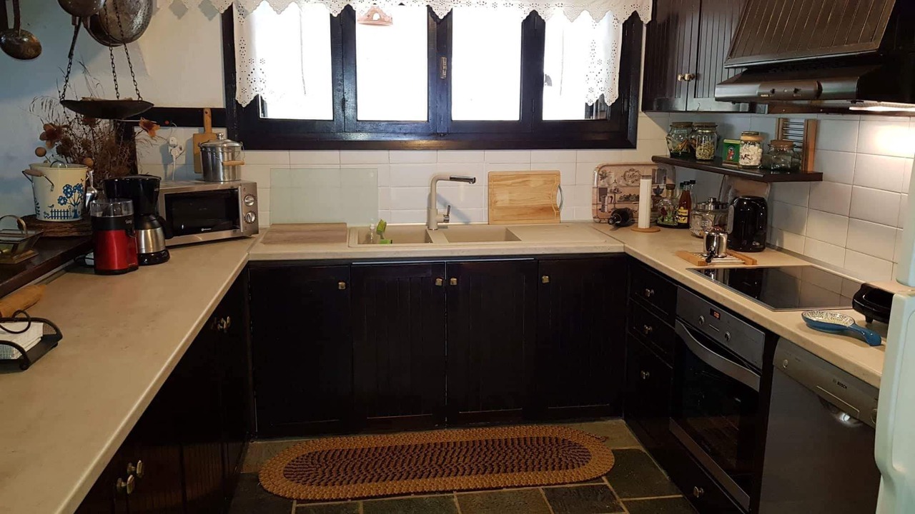 Photo of Kitchen in Karystos