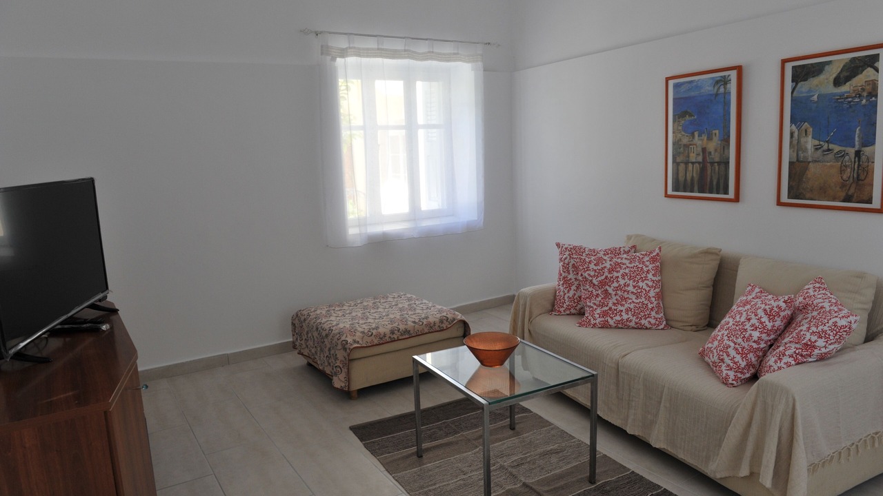 Photo of Livingroom in Pothia
