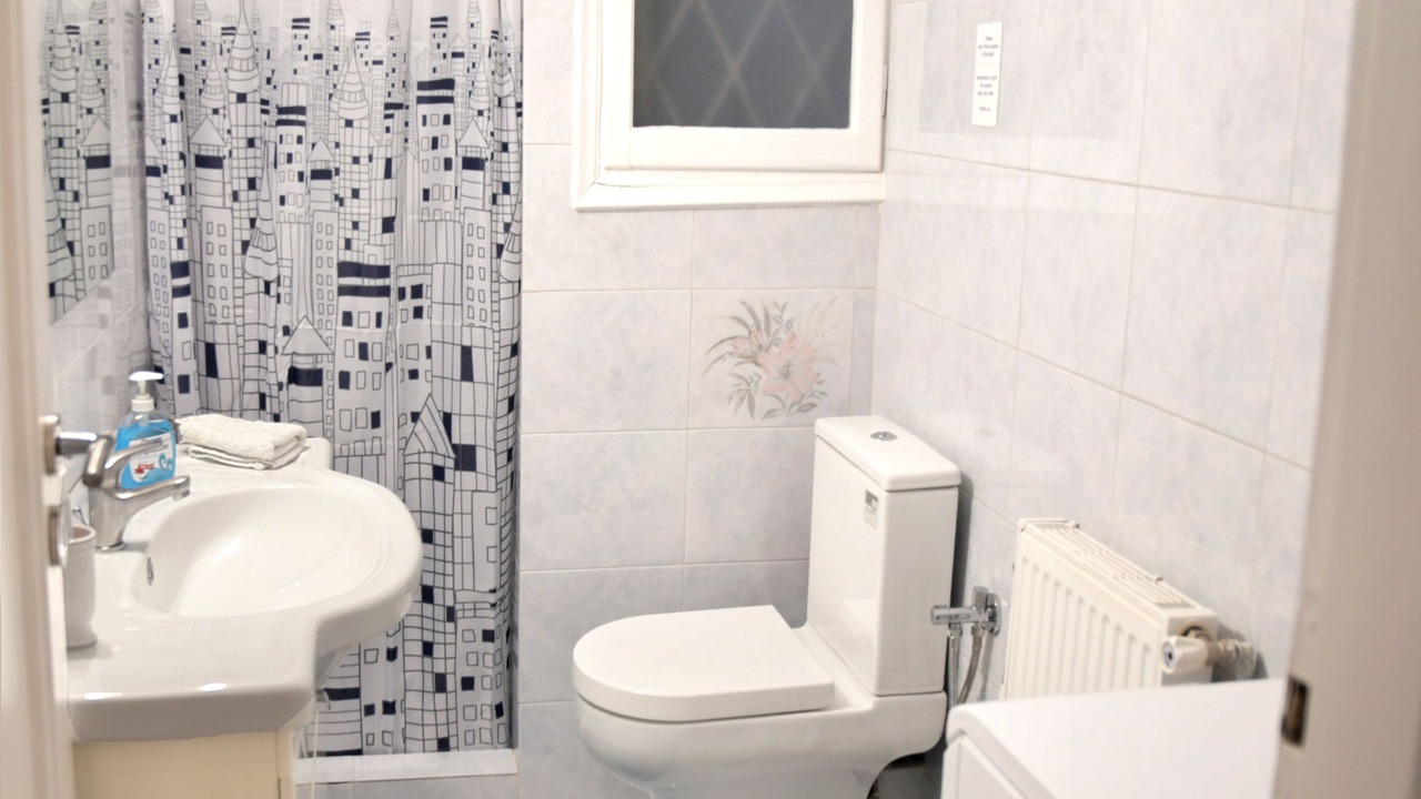 Photo of Bathroom in Thissio