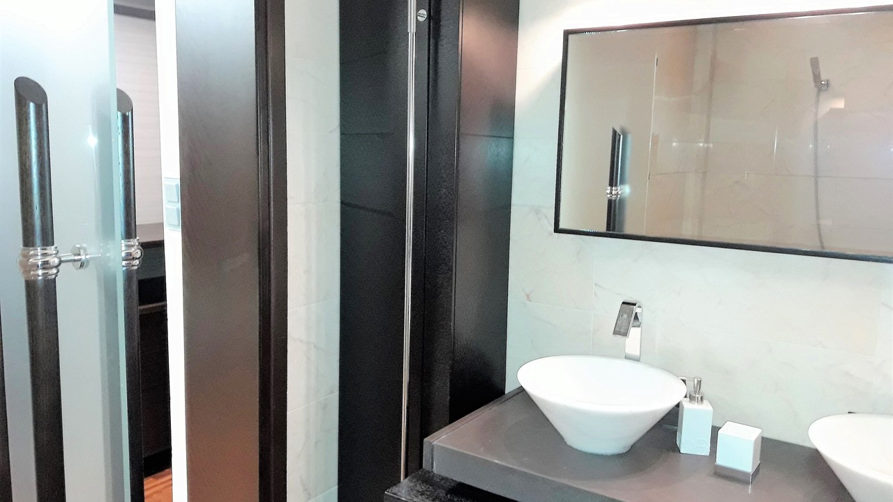 Photo of Bathroom in Metokhi