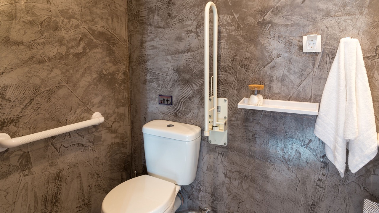 Photo of Bathroom in Pikermi