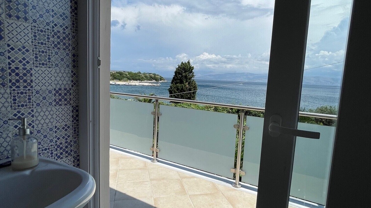 Photo of Bedroom in Petaleia