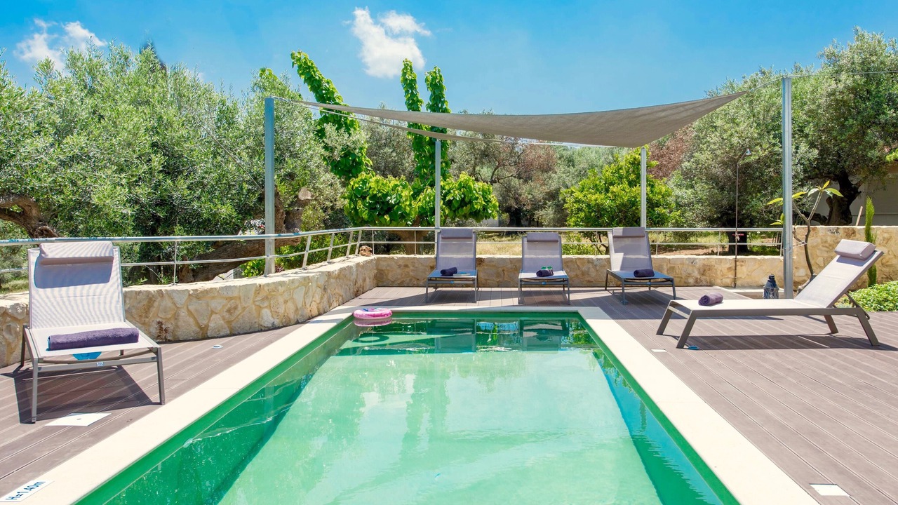 Photo of Outdoor in Gerani