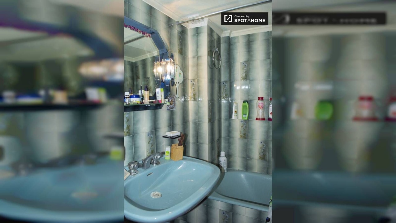 Photo of Bathroom in Nea Smirni