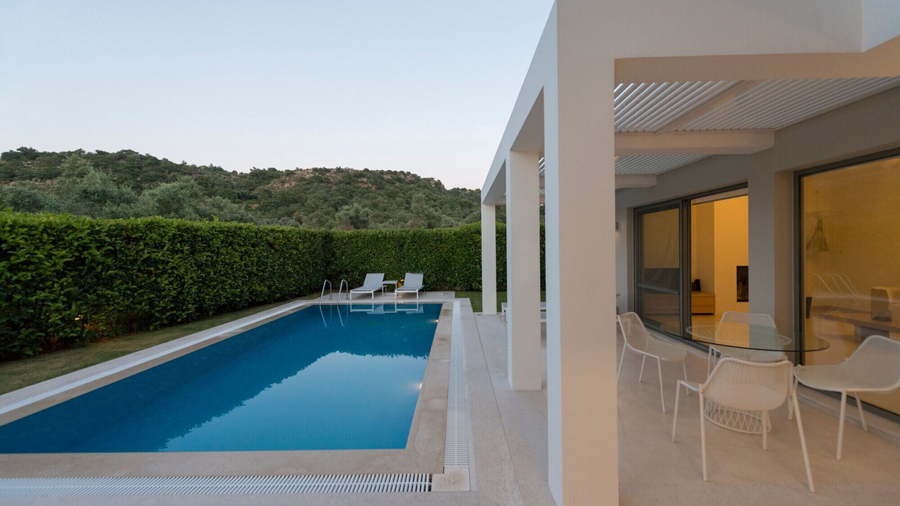 Photo of Outdoor in Monopari