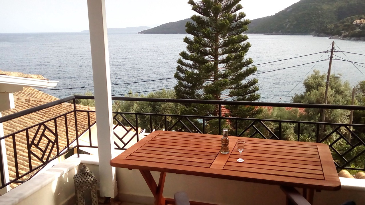 Photo of Patio Balcony in Mikros Gialos