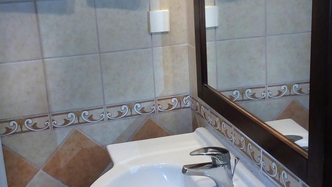 Photo of Bathroom in Mikros Gialos