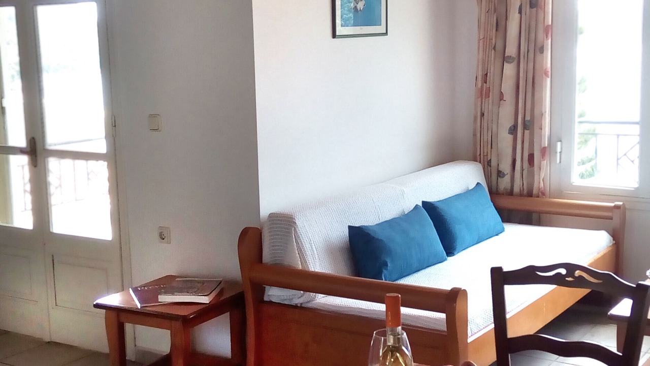 Photo of Livingroom in Mikros Gialos