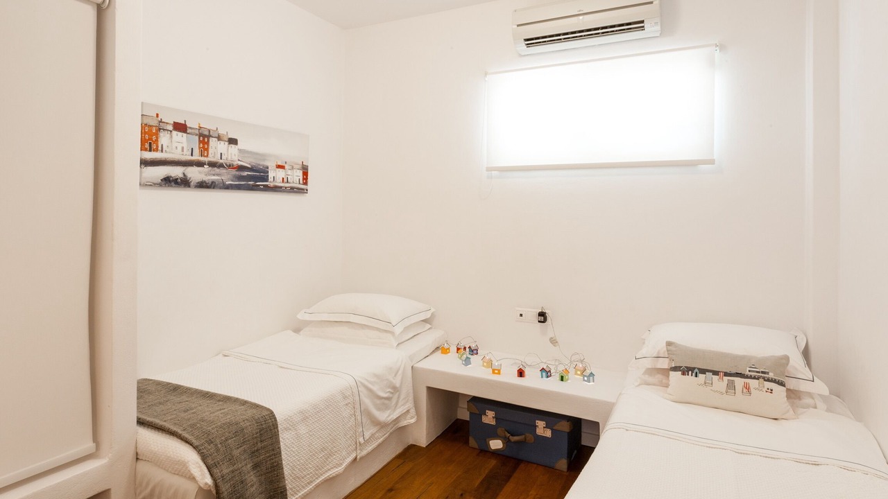 Photo of Bedroom in Ios