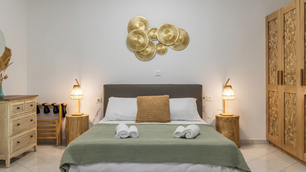 Photo of Bedroom in Milos