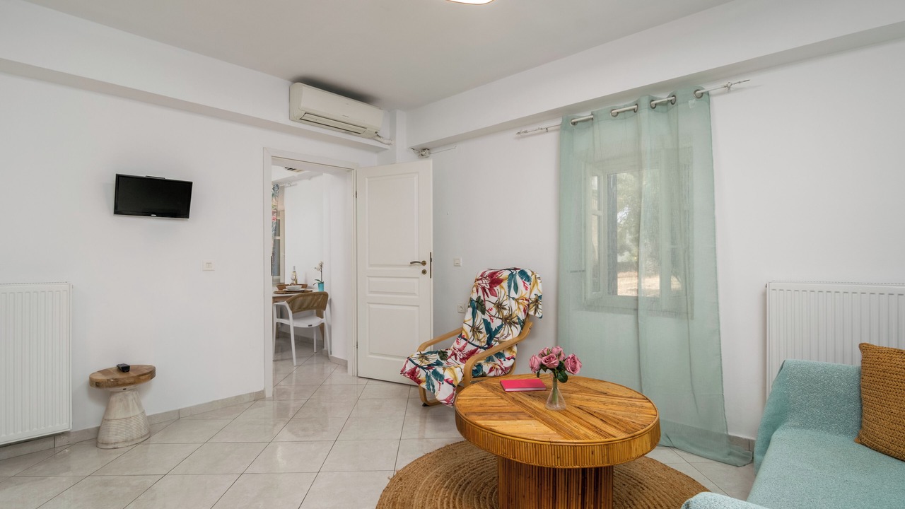 Photo of Livingroom in Milos
