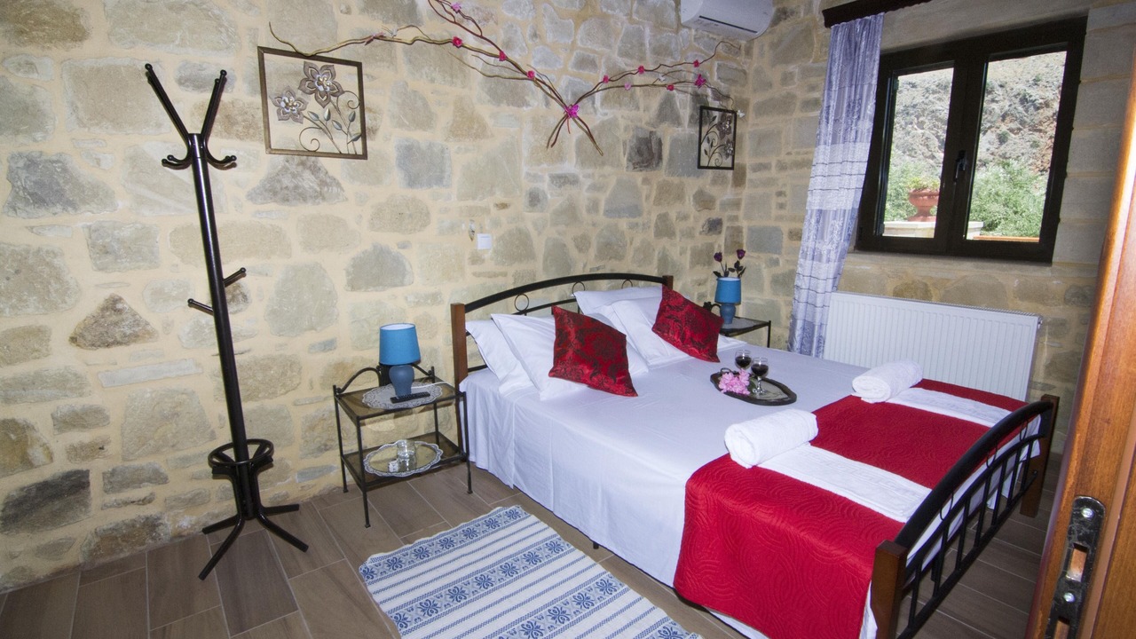 Photo of Bedroom in Kissamos