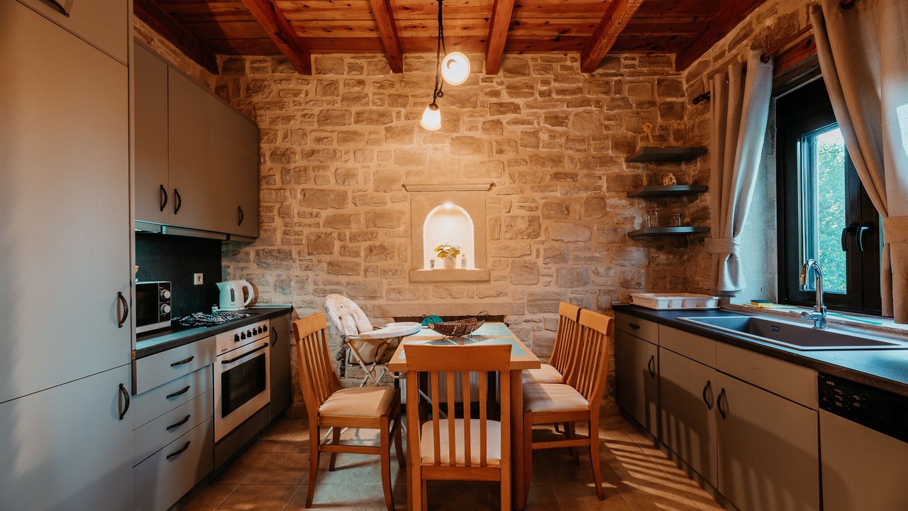 Photo of Kitchen in Atsipópoulon