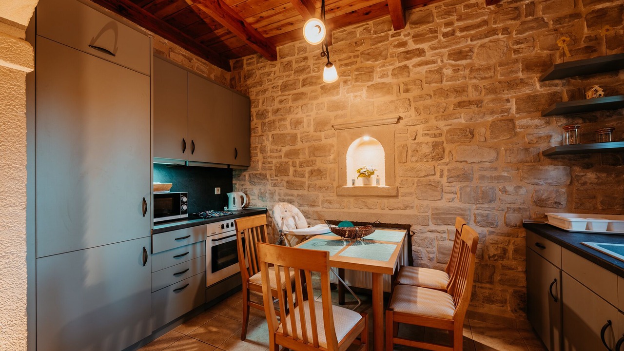Photo of Kitchen in Atsipópoulon