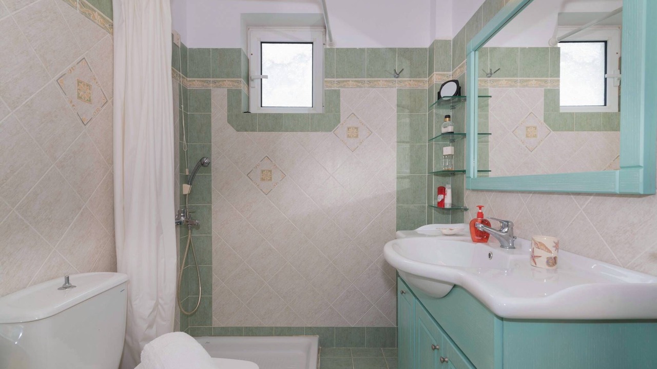 Photo of Bathroom in Argassi