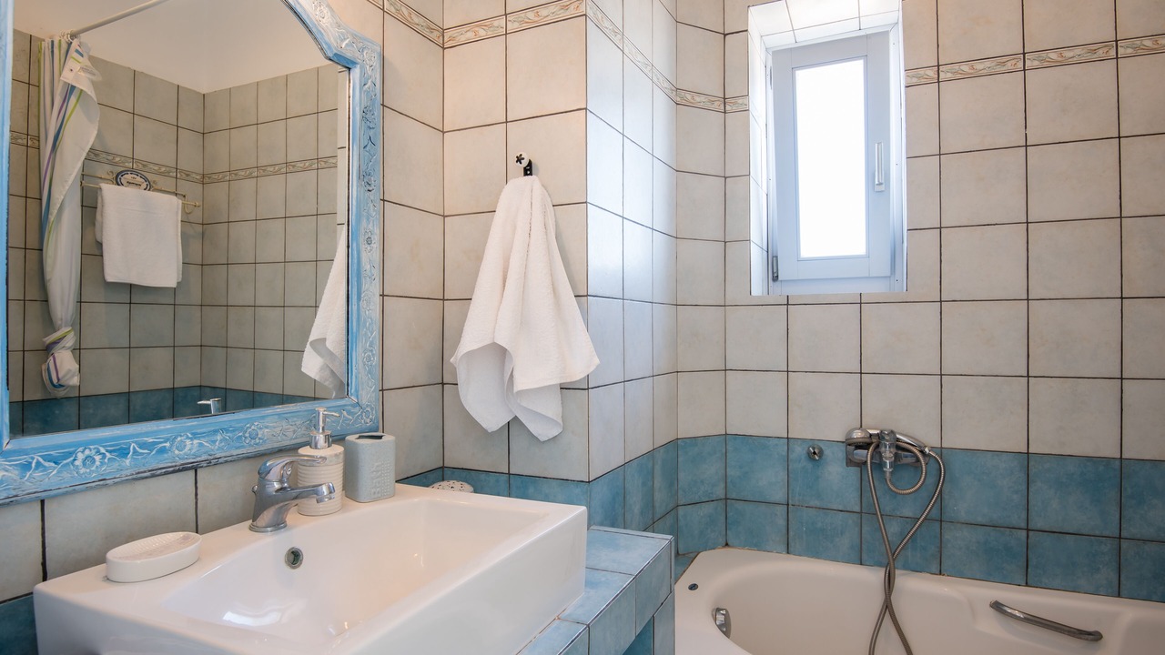 Photo of Bathroom in Paros
