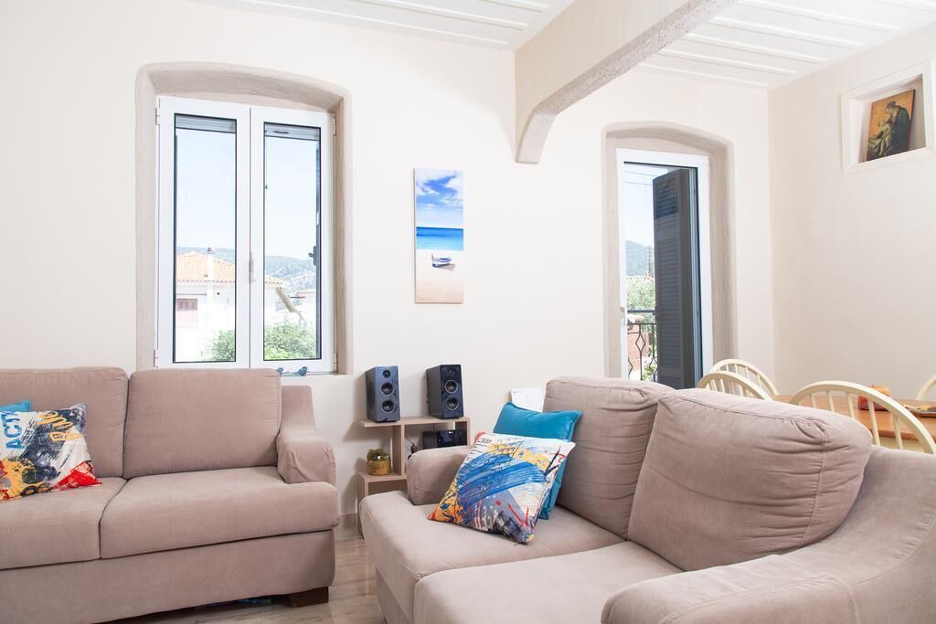 Photo of Livingroom in Poros