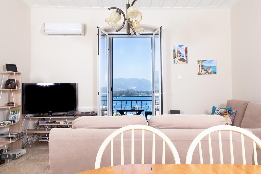 Photo of Livingroom in Poros