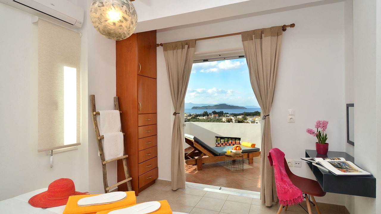 Photo of Bedroom in Makrys Tichos