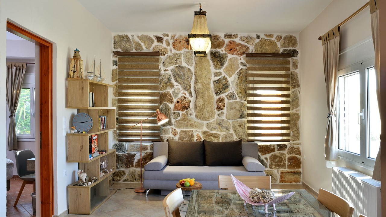 Photo of Livingroom in Makrys Tichos